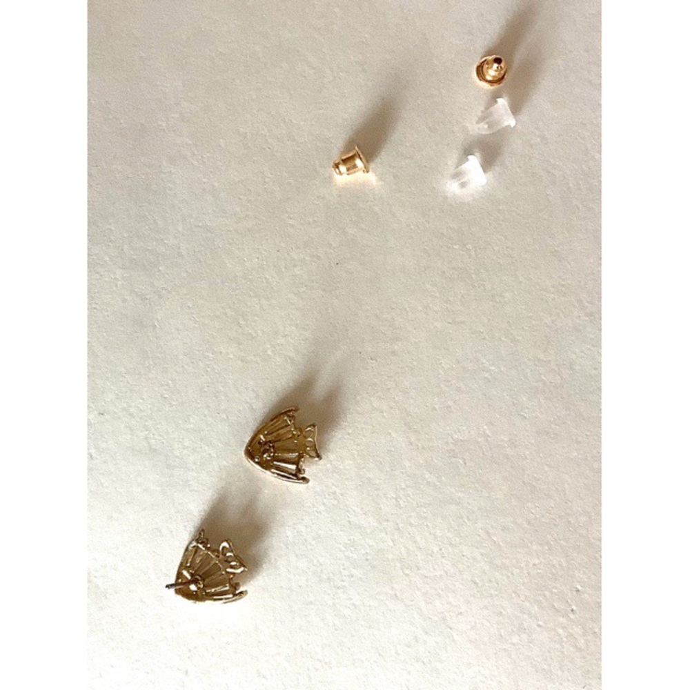 Fish Studs - Picture 4 of 4